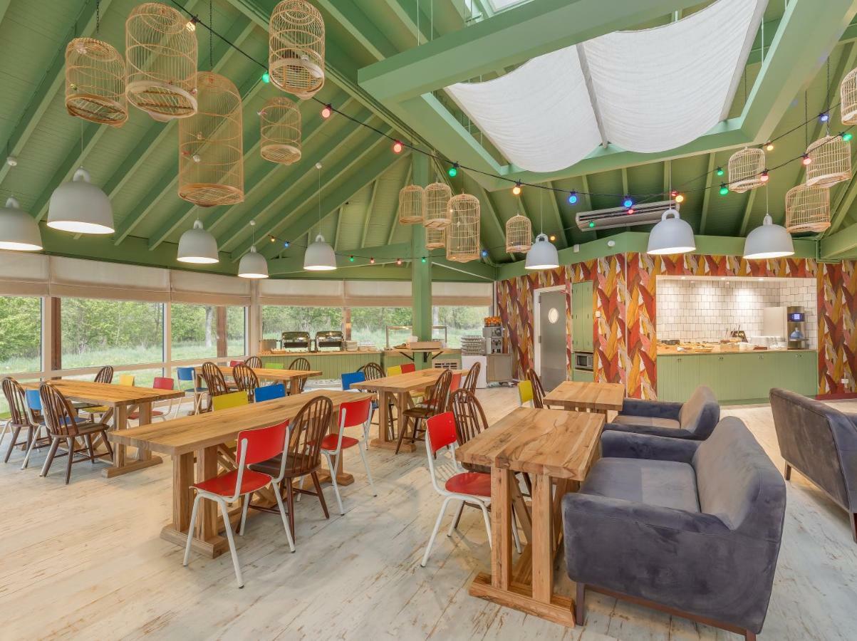 Hotel Center Parcs Les Bois Francs Verneuil d'Avre et d'Iton Exteriér fotografie